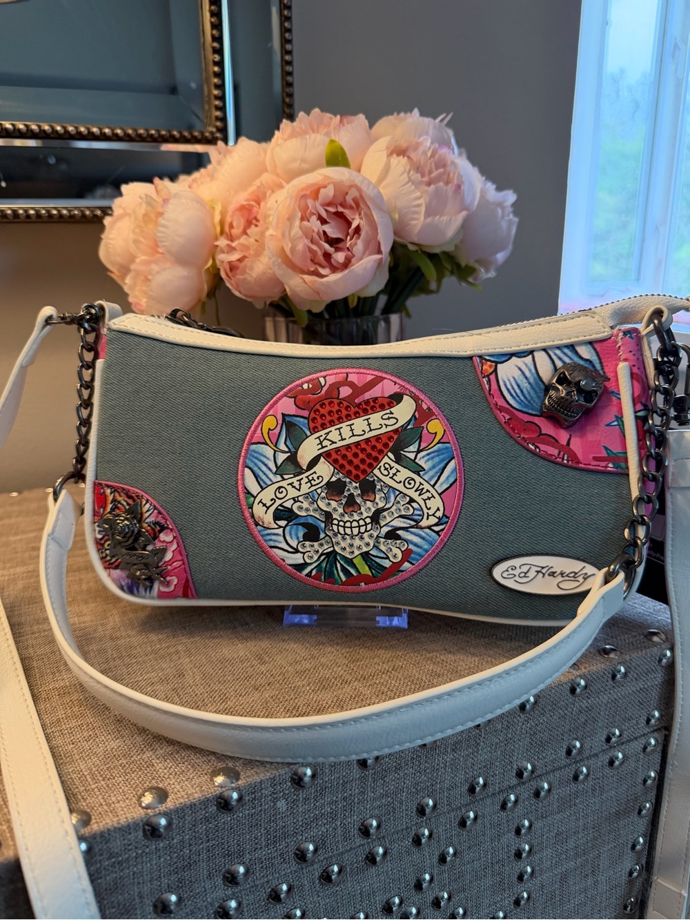 NWT Ed Hardy Women's White & Gray Canvas Shoulder Bag with Pink Graphic